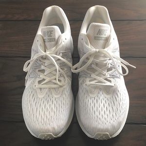 Men’s Nike Winflo Aa7406-100 Size 11